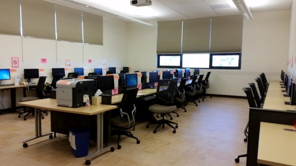 马德拉斯校园计算机实验室
